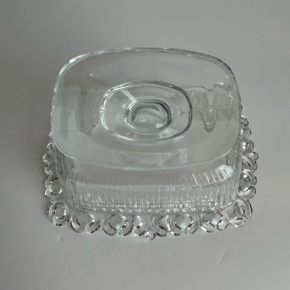 Vintage Indiana Clear Glass Ribbed Footed Lace Edge Lidded Candy Dish - Picture 8 of 10